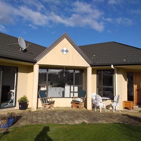 My Place Bnb Tuatapere Екстериор снимка