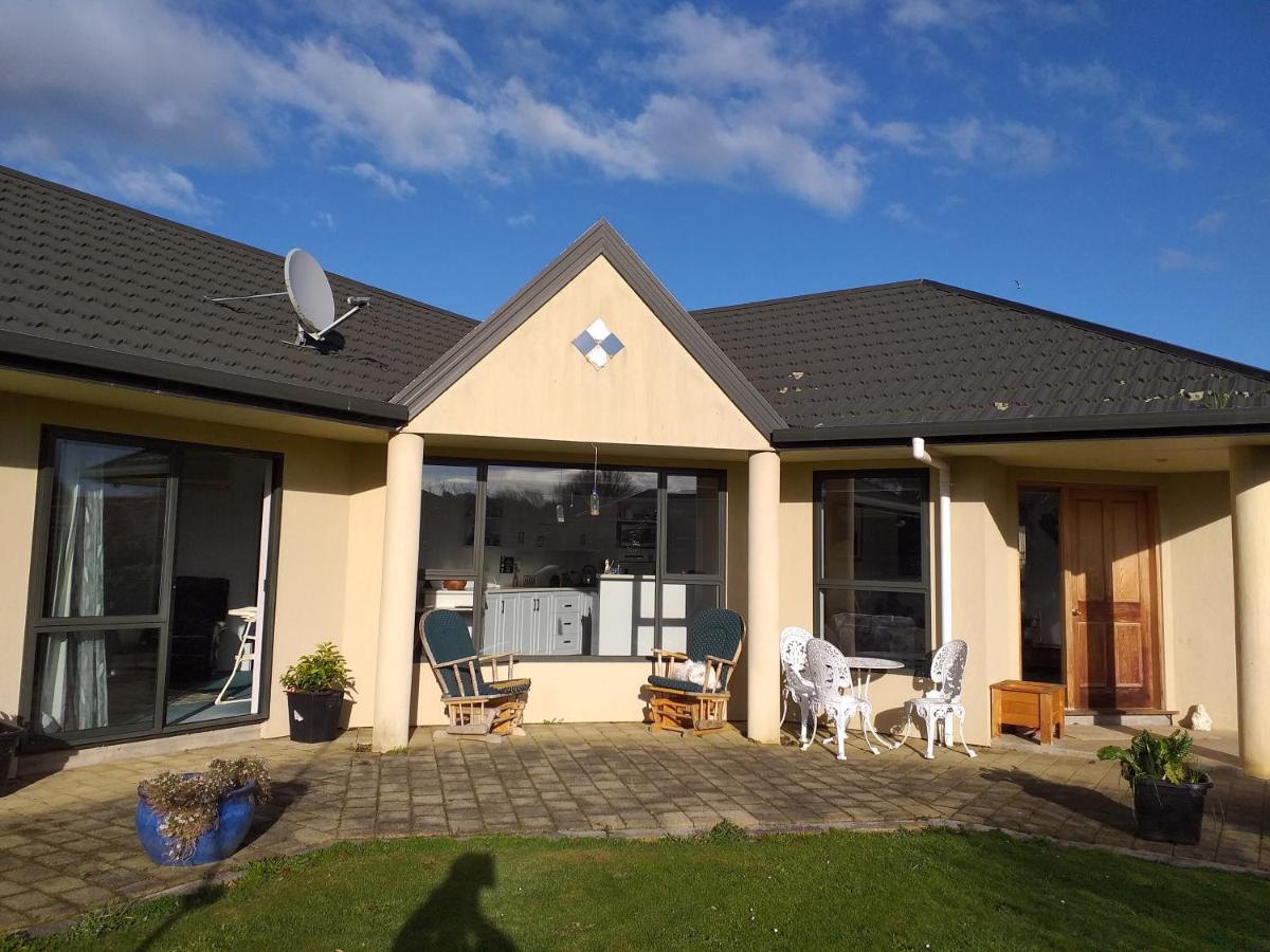 My Place Bnb Tuatapere Екстериор снимка